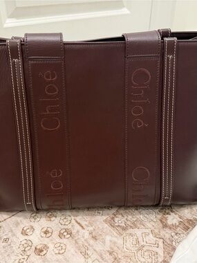 Chloé Woody Leather Medium Tote Bag for Women with Dust Bag & Brand Card